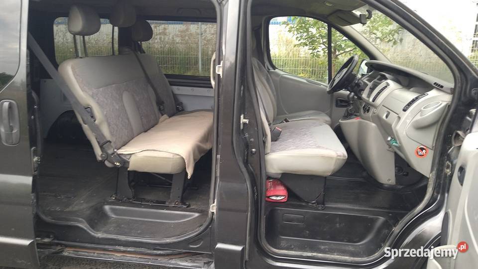 opel vivaro 2005r 19 6 osobowy Klimatyzacja Szczecin