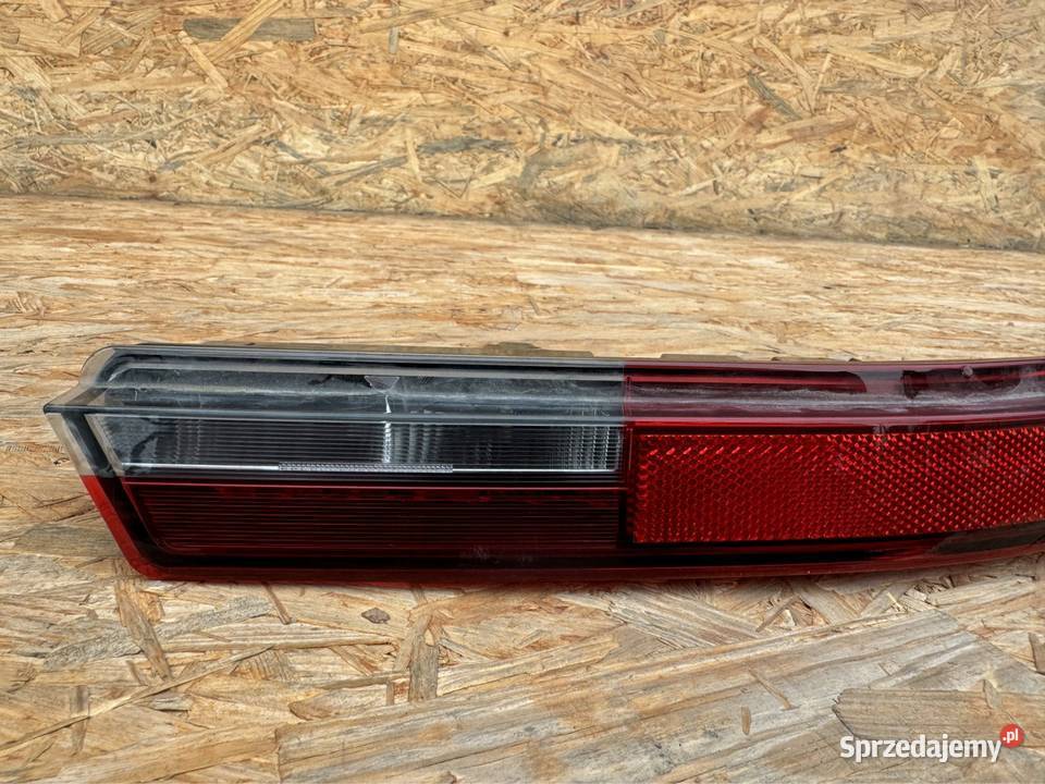 Lampa tył lewa LH w zderzak BMW iX i20 osobowe sprzedam