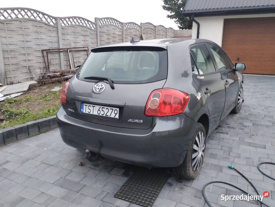 Toyota Auris 14 D4D uszkodzona Rzepin Drugi