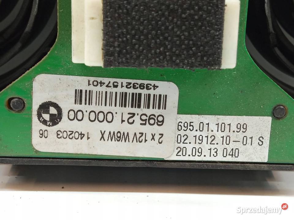 LAMPKA PODSUFITKI 6952100000 Bmw Seria 6 III Rok produkcji 2014