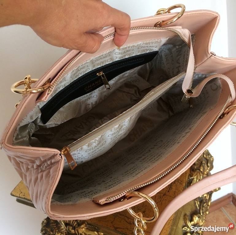 CHANEL TOREBKA CC ŁAŃCUSZKI PIKOWANA CHANELKA Bydgoszcz