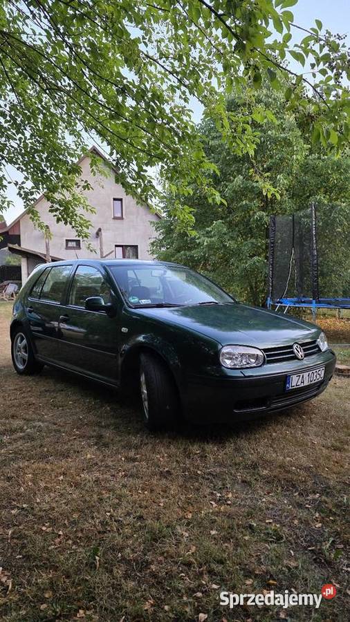 Volkswagen Golf 4 16 benzyna 120 alufelgi klima ABS Zamość sprzedam