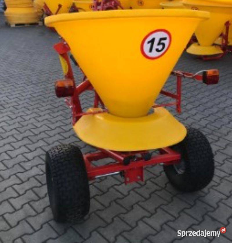 Rozsiewacz nawozów jednotarczowy przyczepiany GP nieuszkodzony Rozsiewacze nawozów Proszówka