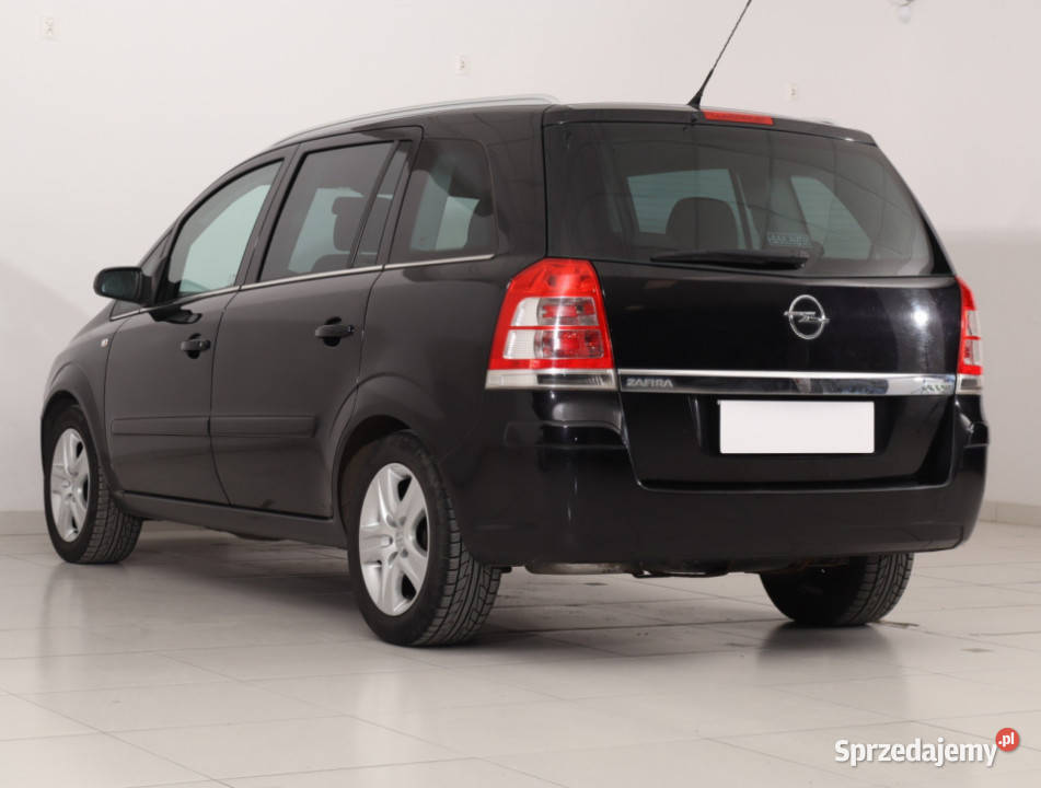 Opel Zafira 16 światła przeciwmgielne