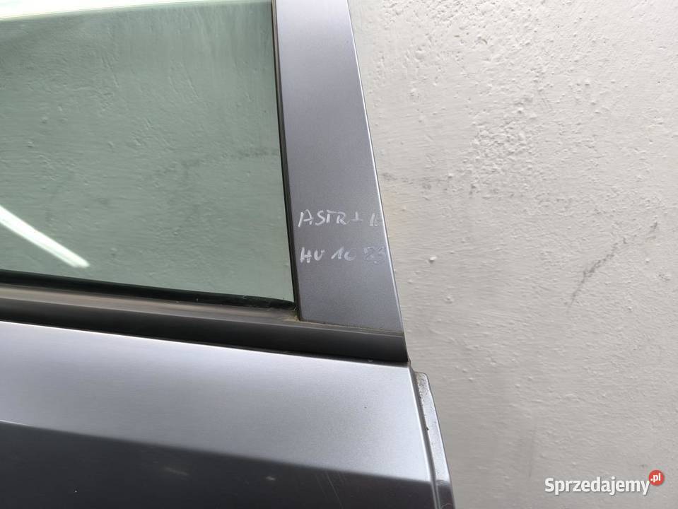 DRZWI PRAWY TYŁ Z163 OPEL ASTRA H KOMBI sprzedam
