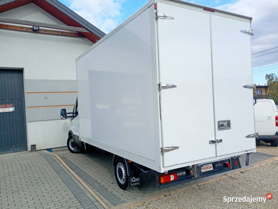 Iveco Daily 35S14 klima 3 osobowy pojedyńcze Rok produkcji 2022 Chełm Śląski