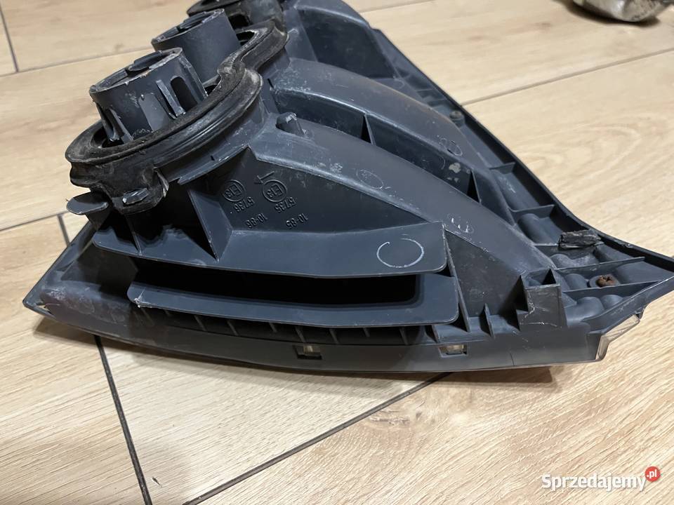 Lampa prawa tył tylna do Toyota Starlet p9 osobowe mazowieckie Lipsko