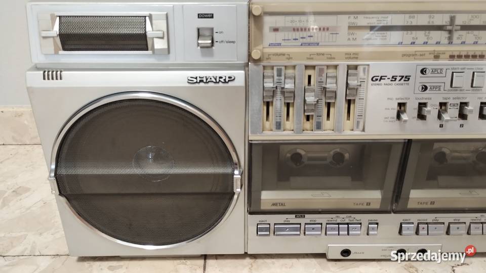 Radiomagnetofon Sharp GF575