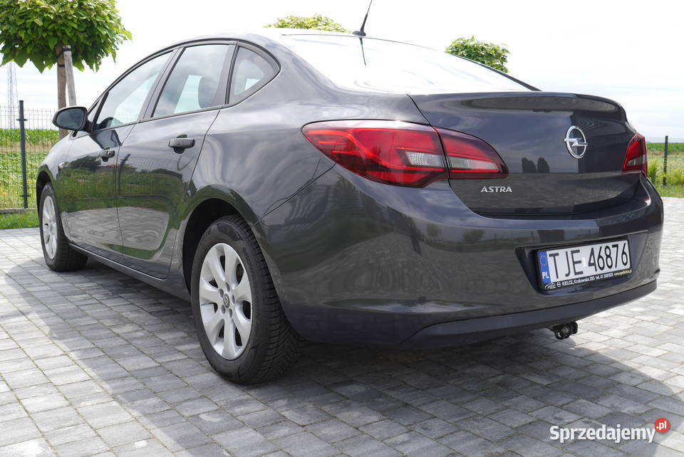 Astra 2016 Polski salon II właściciel