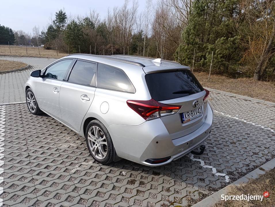 Toyota Auris 16 lpg Auris Morawica
