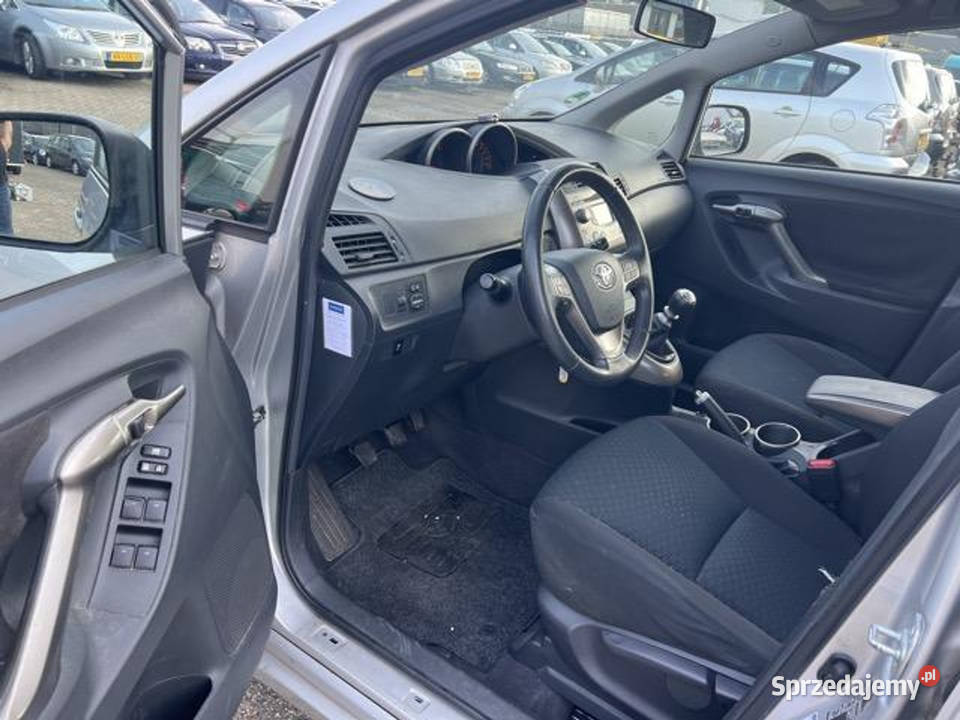 Toyota Verso 16 benzyna Szczecin