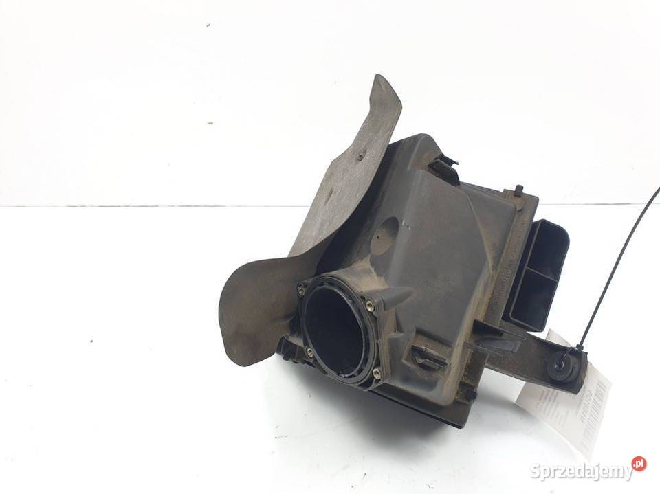 OBUDOWA FILTRA VOLKSWAGEN PASSAT B5 058133837E Lipno