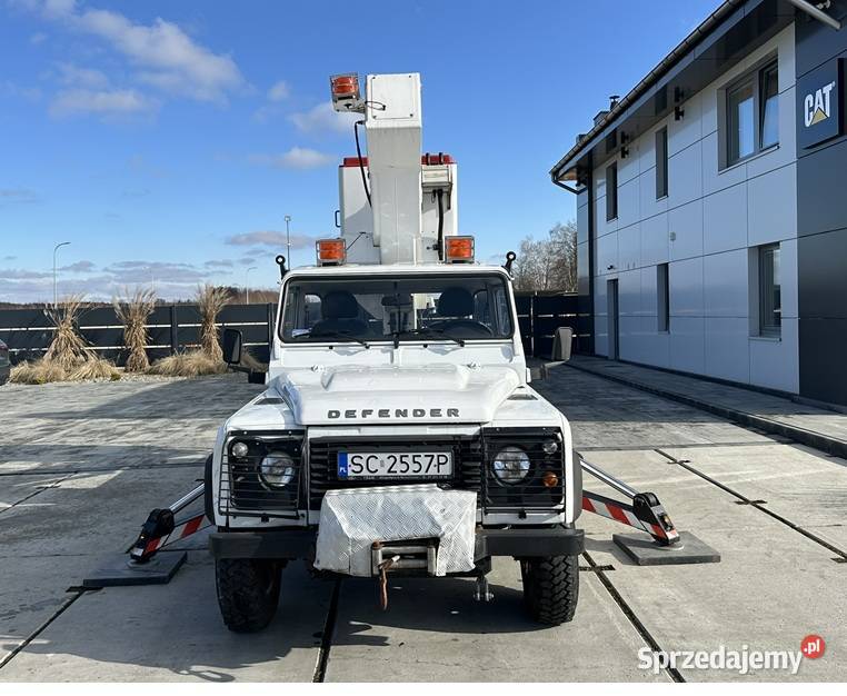 SAMOCHÓD SPECJALNYPODNOŚNIK KOSZOWY LAND ROVER