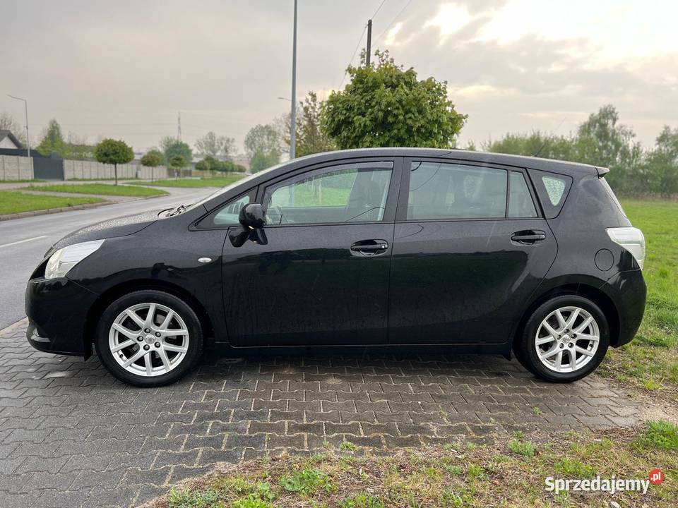 Toyota Verso 18 BenzLpg 7 osobowy hak kamera Zduńska Wola