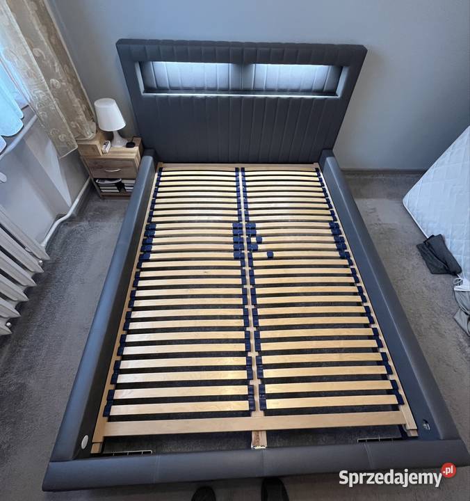 Łóżko MK Foam ze stelażem i materacem Dęblin sprzedam