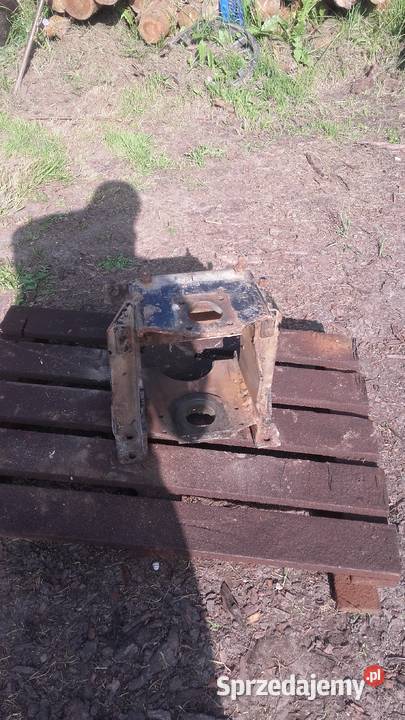 wspornik przedniej osi zetor 3011 warmińsko-mazurskie Młynary