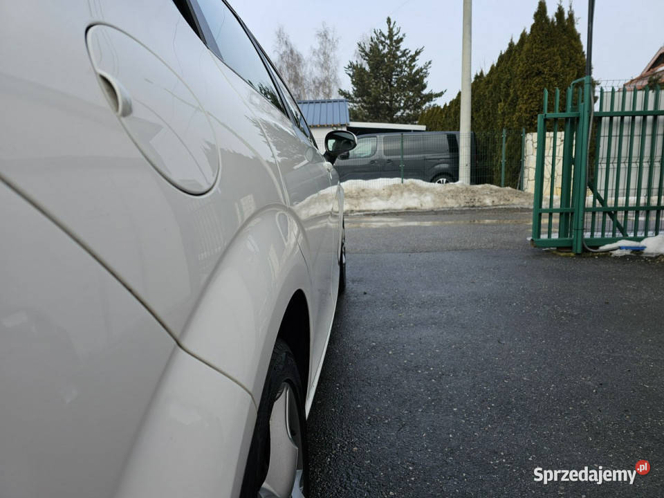 Seat Leon RatyZamianaGwarancja benzyna 16 MPI Gdów sprzedam