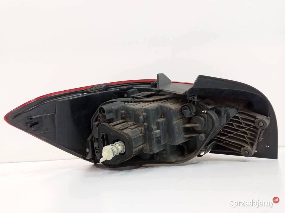 LAMPA TYŁ PRAWA EUROPA 6F0945208F Seat Ibiza V osobowe