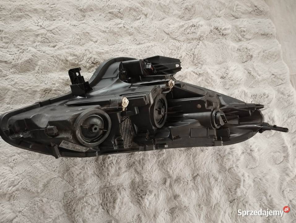 Lampa lewa przednia opel corsa E 2015 Radomsko