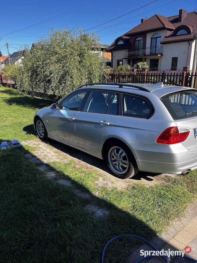 BMW 318i E91