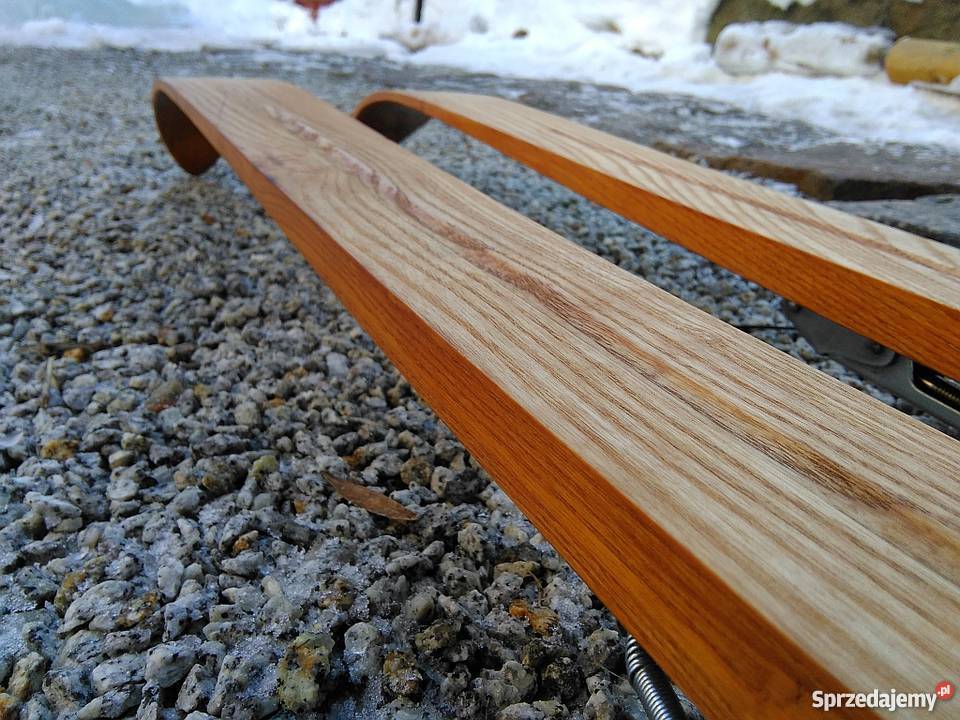 Stare drewniane narty retro Mesta Alpin dolnośląskie Szklarska Poręba
