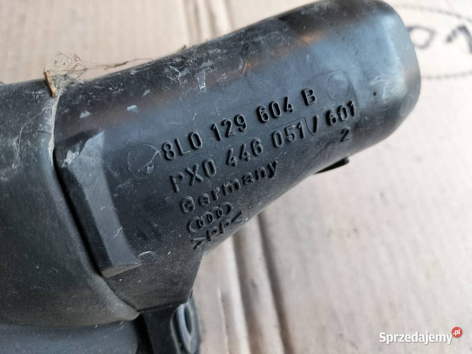 AUDI A38L A3 8L 19TDI 8L0129604B ŁĄCZNIK RURA Kamień-Kolonia