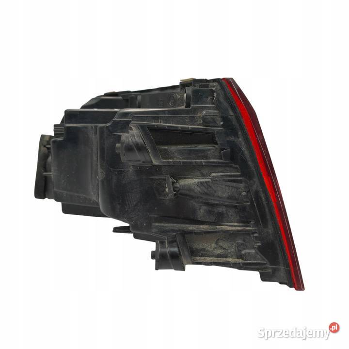 LAMPA PRAWA VW Passat B8 sedan w błotnik prawy Chełm