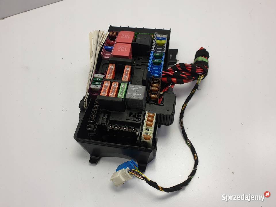 Mercedes A205 W205 22 CDI SKRZYNKA BEZPIECZNIKÓW lubelskie Rudka