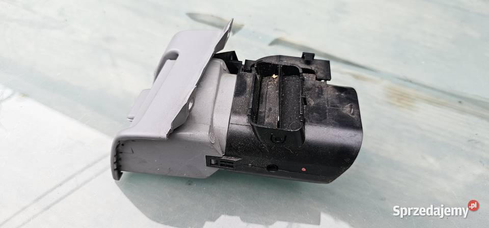 Kratka nawiewu prawa mercedes w210 2108301854 Pozostałe Zbąszyń sprzedam