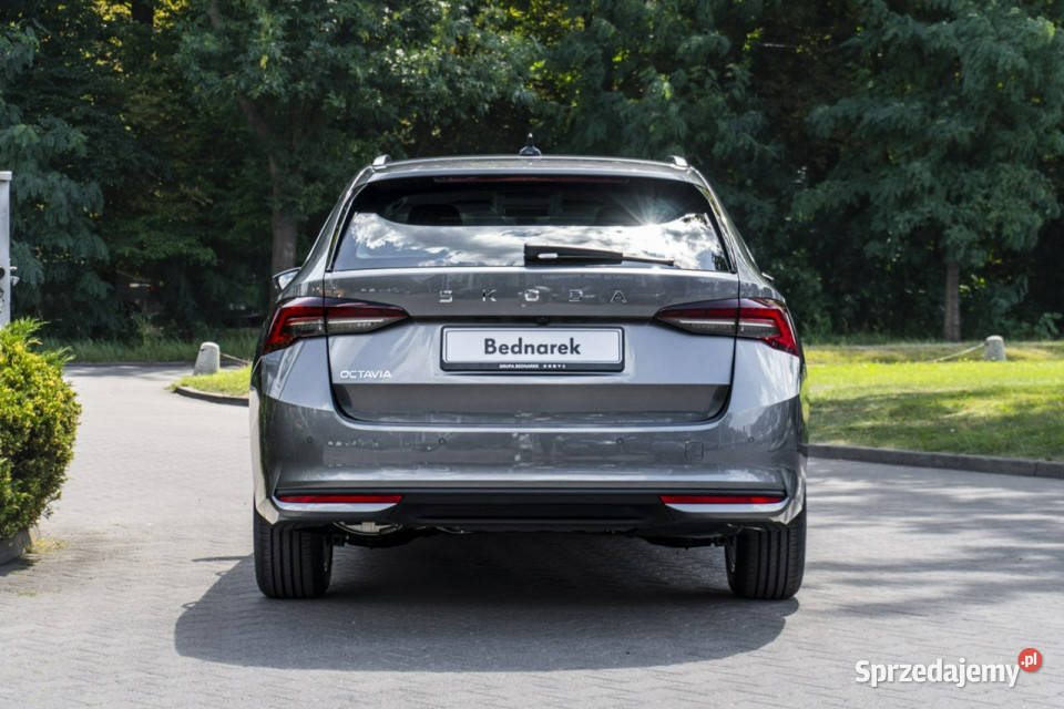 koda Octavia Combi Drive Selection mHEV 15 TSI benzyna łódzkie Łódź