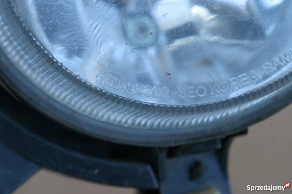 KIA SORENTO I 1 HALOGEN PRZECIW MGŁOWY PRAWY osobowe Bieleń