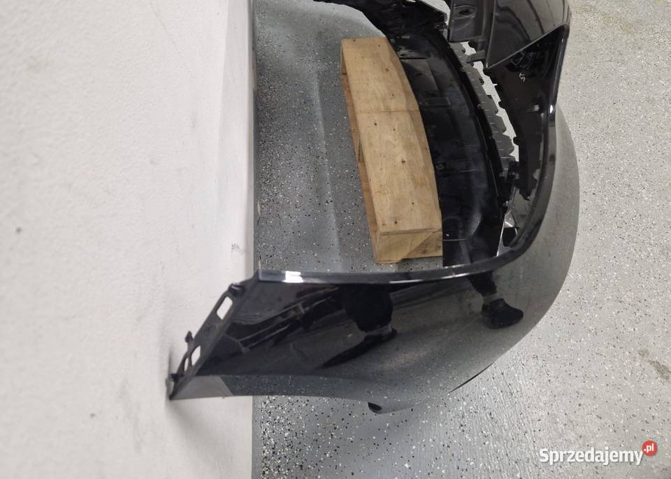 BMW 1 f40 zderzak przód przedni 4 x PDC Basic osobowe