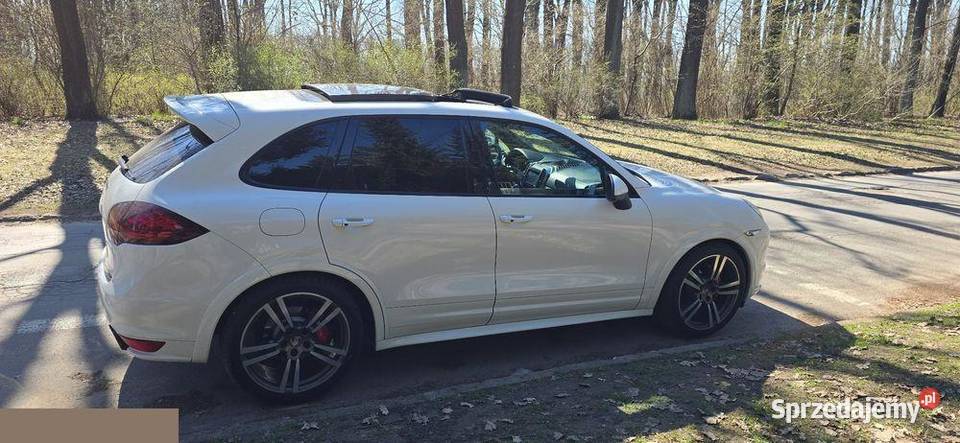 Porsche Cayenne GTS 48 V8 420 4X4 2012r