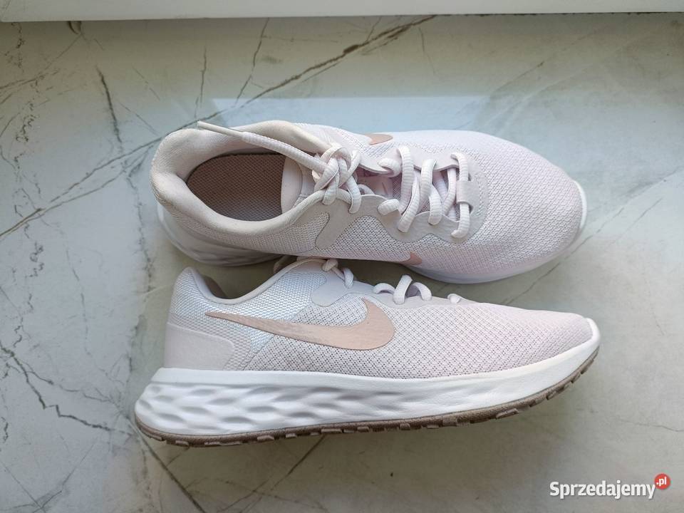 Buty Nike revolution 6