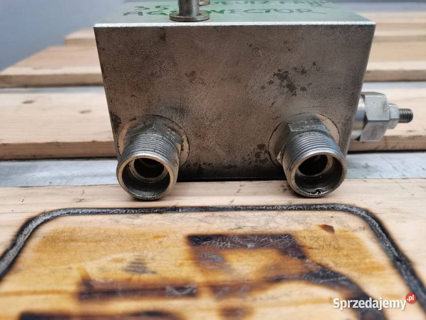 Zamek hydrauliczny siłownika Deutzfahr Części Wilkowo