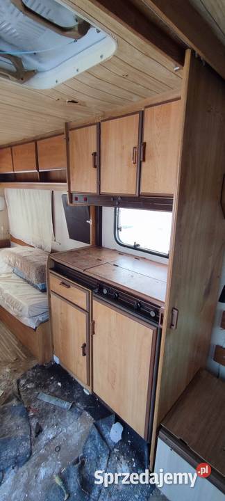 Przyczepa kempingowa na działkę do remontu