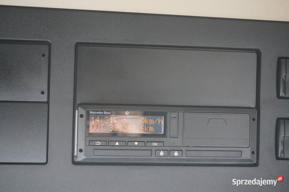 MercedesBenz Actros 1840 NOWA ocynkowana laweta pełny VAT Kraków sprzedam