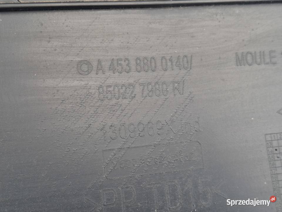 SMART FORTWO III W453 ZDERZAK TYŁ TYLNY DOKŁADKA Bieleń