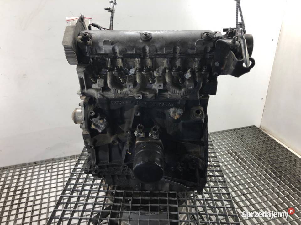 SILNIK VOLVO 19 102 D4192T4 9504 V40