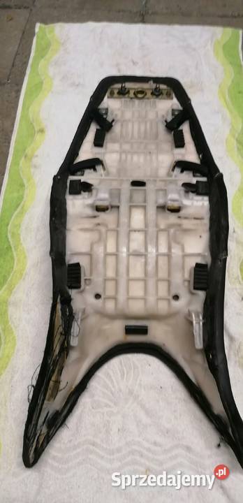 Suzuki GSR kanapa siedzenie bagster Bronów