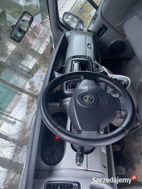 Opel Vivaro Raty Prywatnie 9os Minivan Van / Minibus Vivaro Opel Wrocław