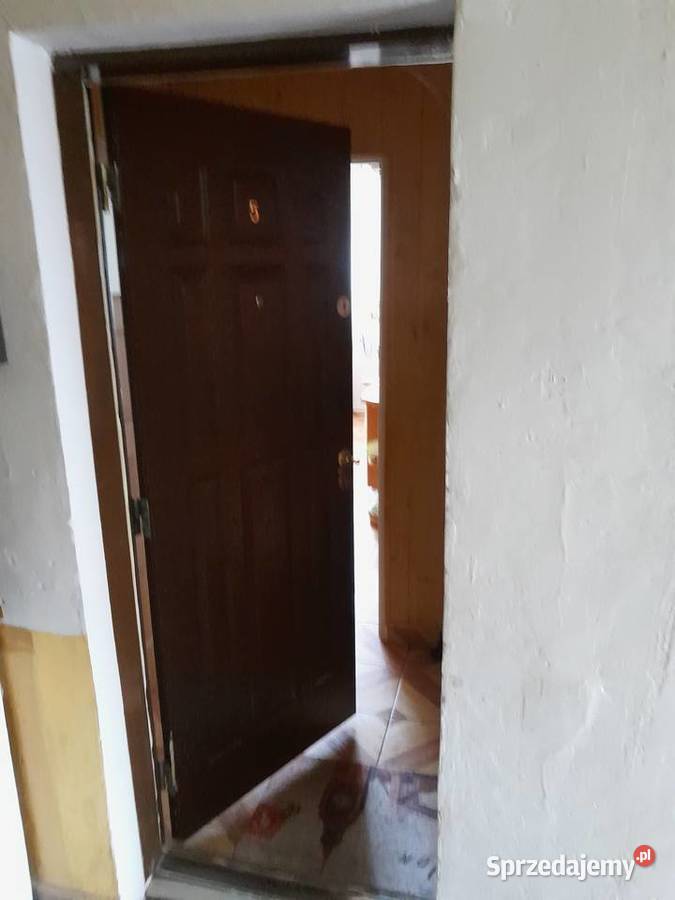mieszkanie w bloku z garazem i dzialka 1095m2 papa Sprzedaż Ostrowiec Świętokrzyski