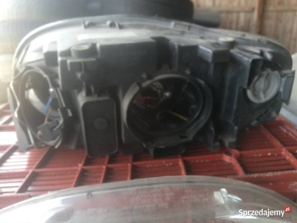 Reflektor Audi A4 B7 prawy TYC 20 a529