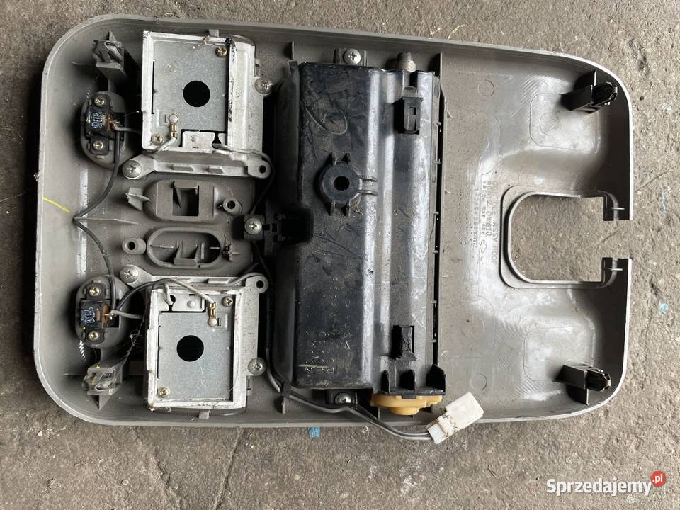 lampka kabinowa nissan patrol Y61 28td krótki dolnośląskie Jelcz-Laskowice