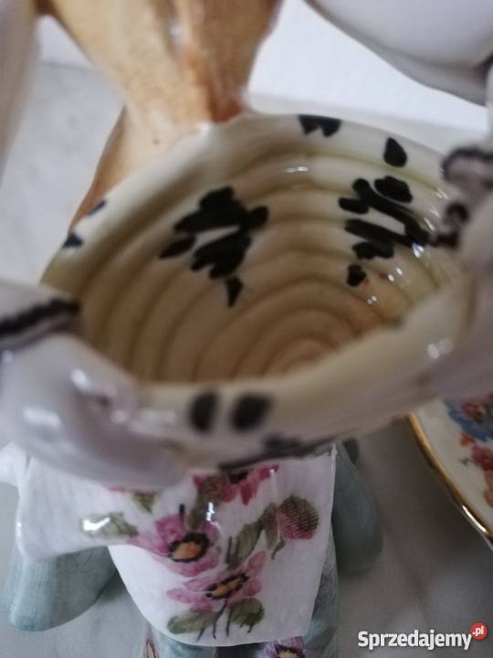 Figurka porcelanowa Kobieta w chuście z koszem Gorlice sprzedam
