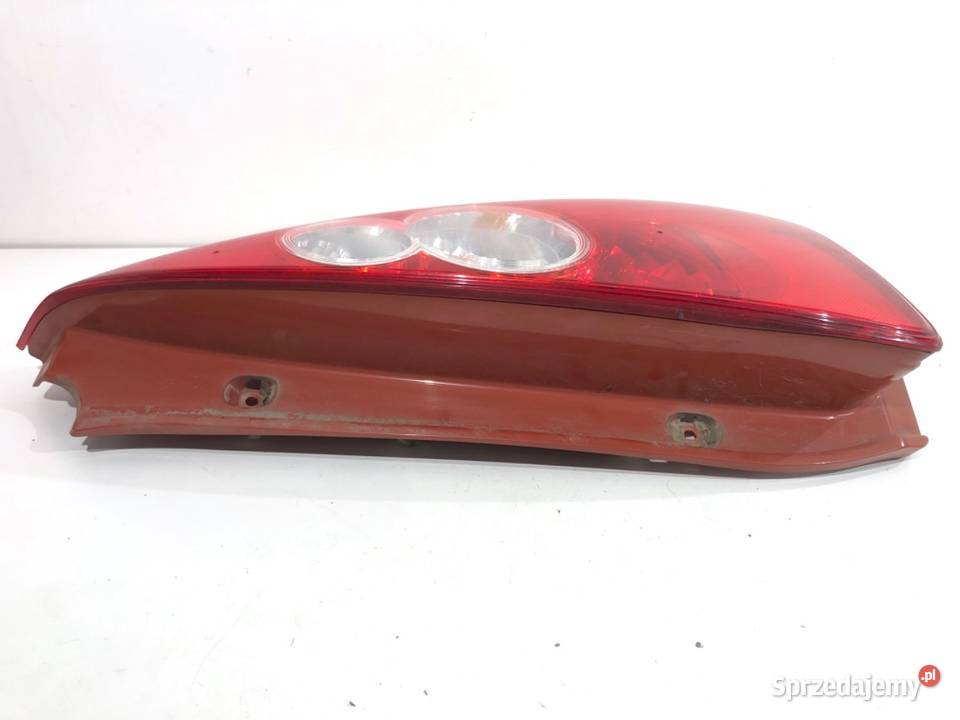 LAMPA PRAWY TYŁ MAZDA 5 II C23551150 Minivan