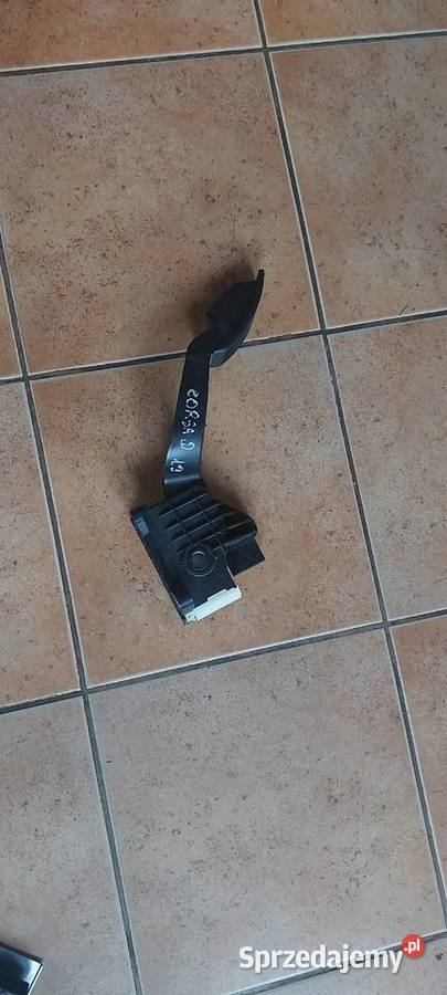 Potencjometr pedał gazu Opel Corsa D 13305804 Szczecin