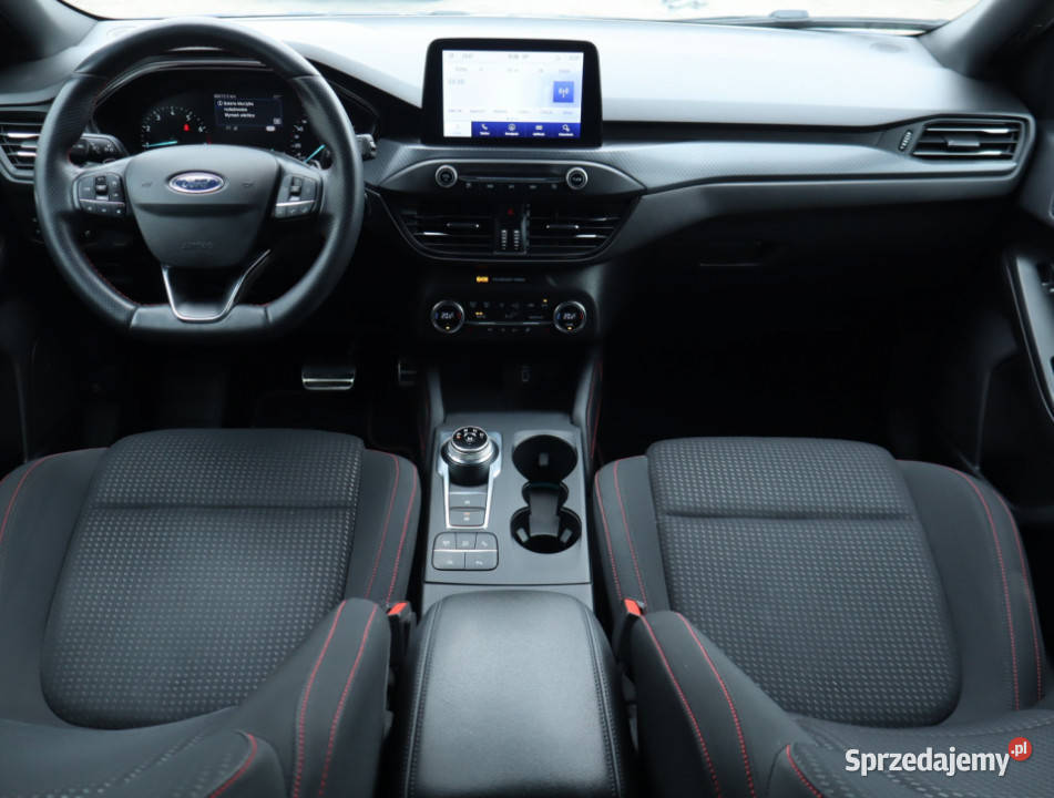 Ford Focus 15 EcoBoost radio Samochody osobowe sprzedam