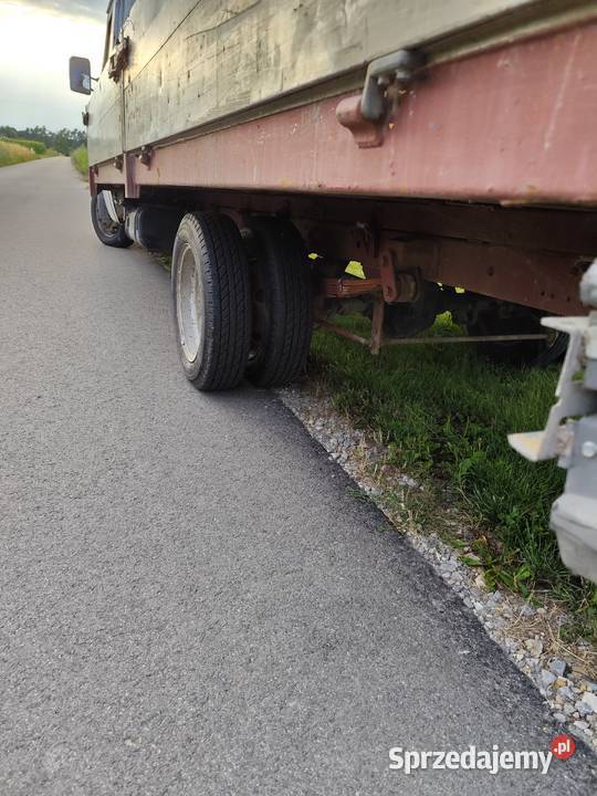 Sprzedam Iveco skrzyniowe nieuszkodzony Osmolice Drugie