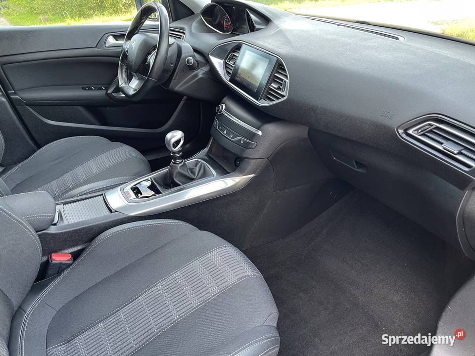 Peugeot 308 2019 r 133000 12Benzyna 130 130KM Płock